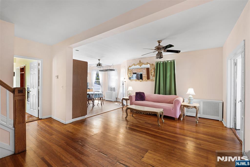 21 Hackett Place - Photo 4