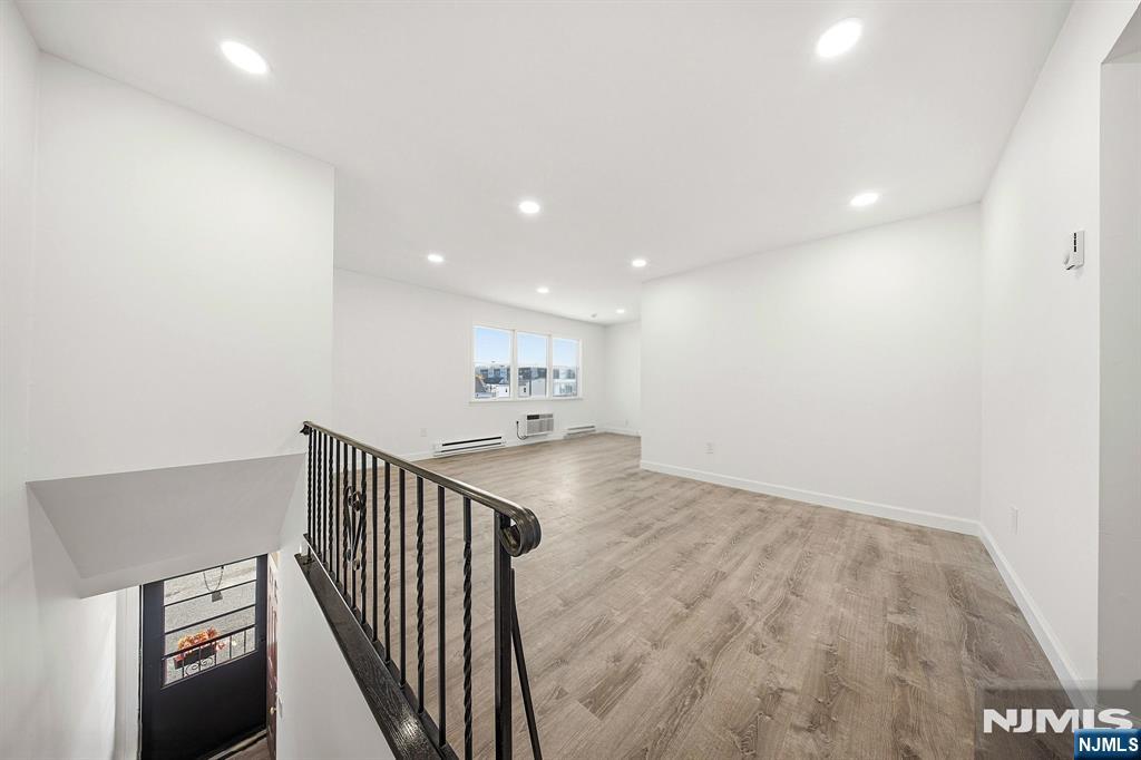245 Edmund Avenue 3 - Photo 3