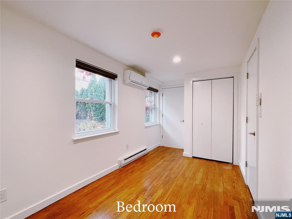 327 Undercliff Avenue 1 - Photo 3