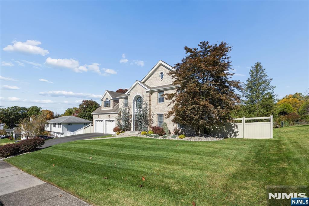 75 Harmer Terrace - Photo 2