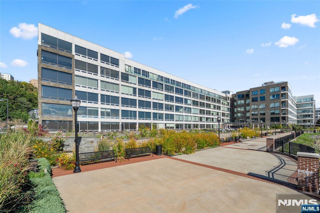 9 Somerset Lane 507 - Photo 1