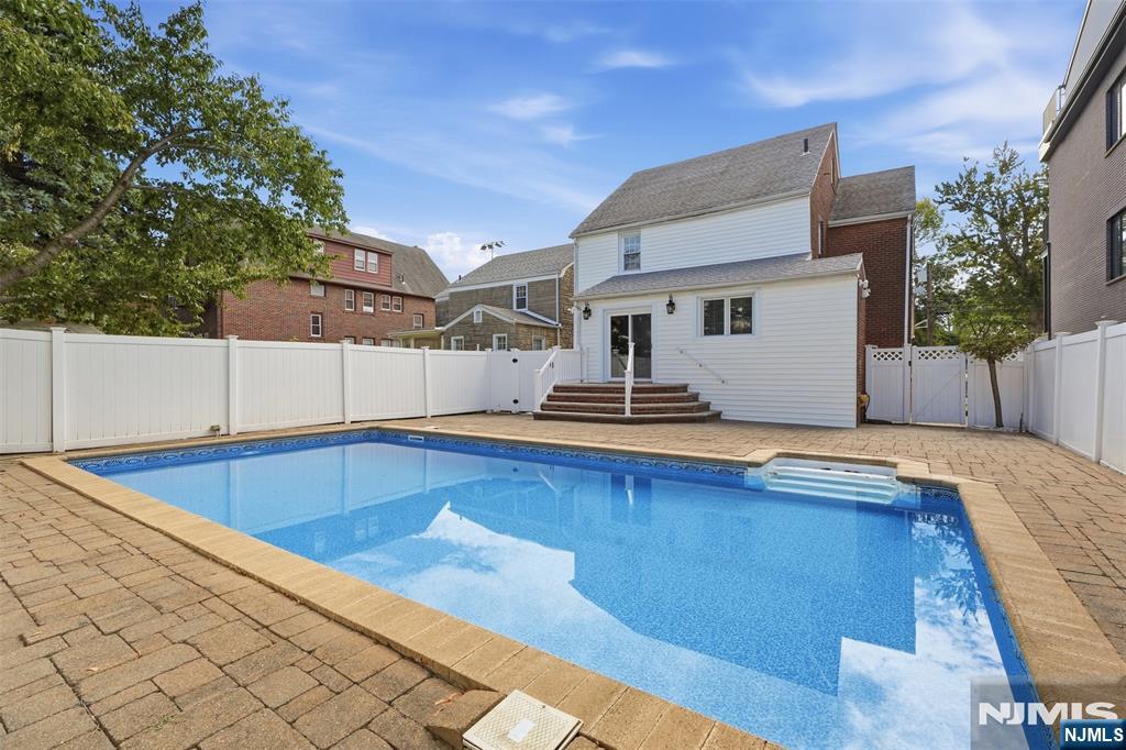 473 Oakdene Avenue - Photo 3