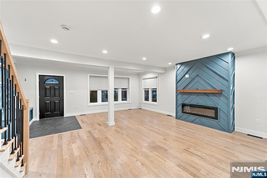 384 Pleasant Avenue - Photo 3