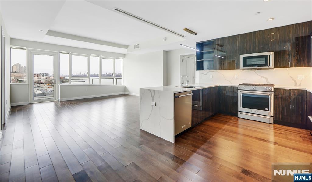 800 Ave At Port Imperial - Photo 2