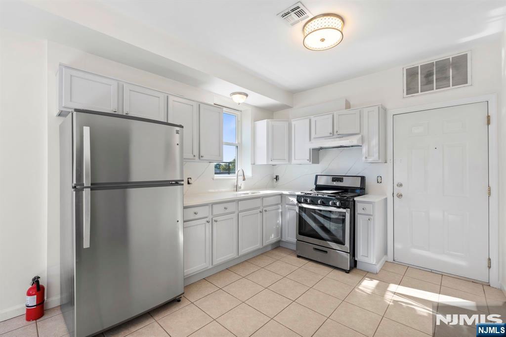 613 Ridge Road 2R - Photo 2