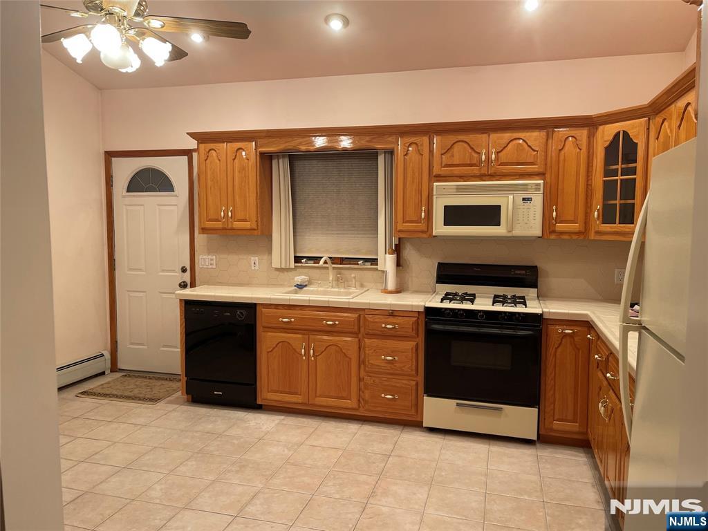 36 Jane Street 1 - Photo 5