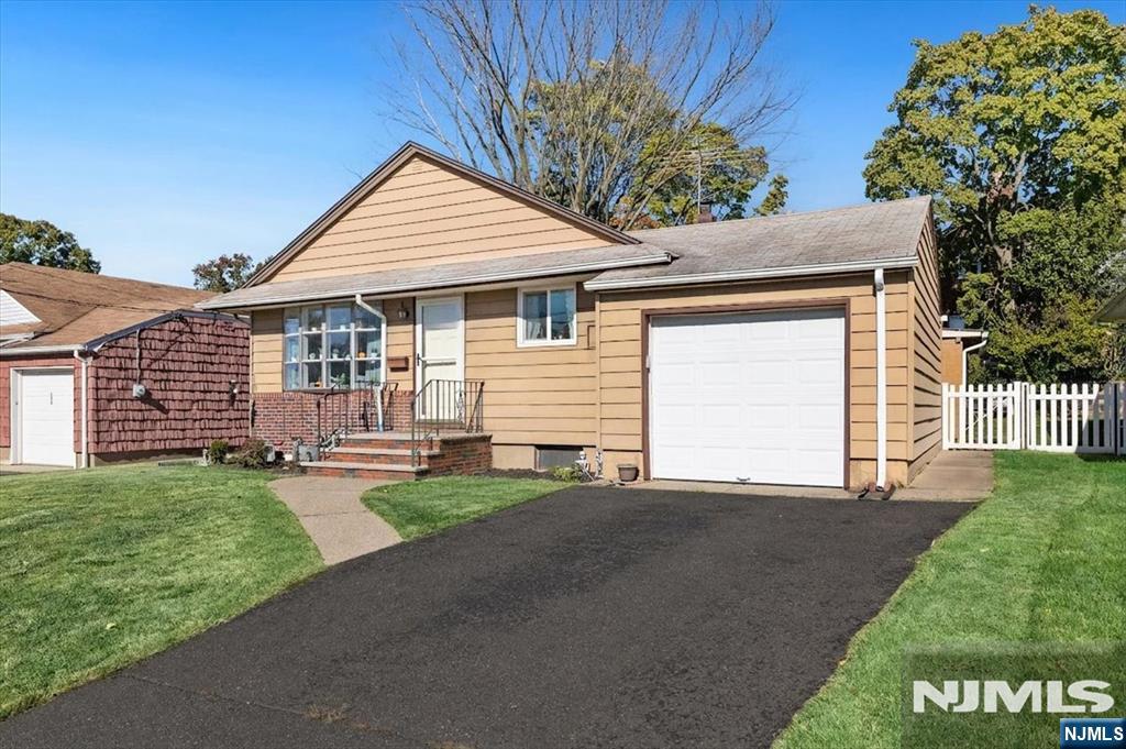 169 Pleasant Avenue - Photo 3