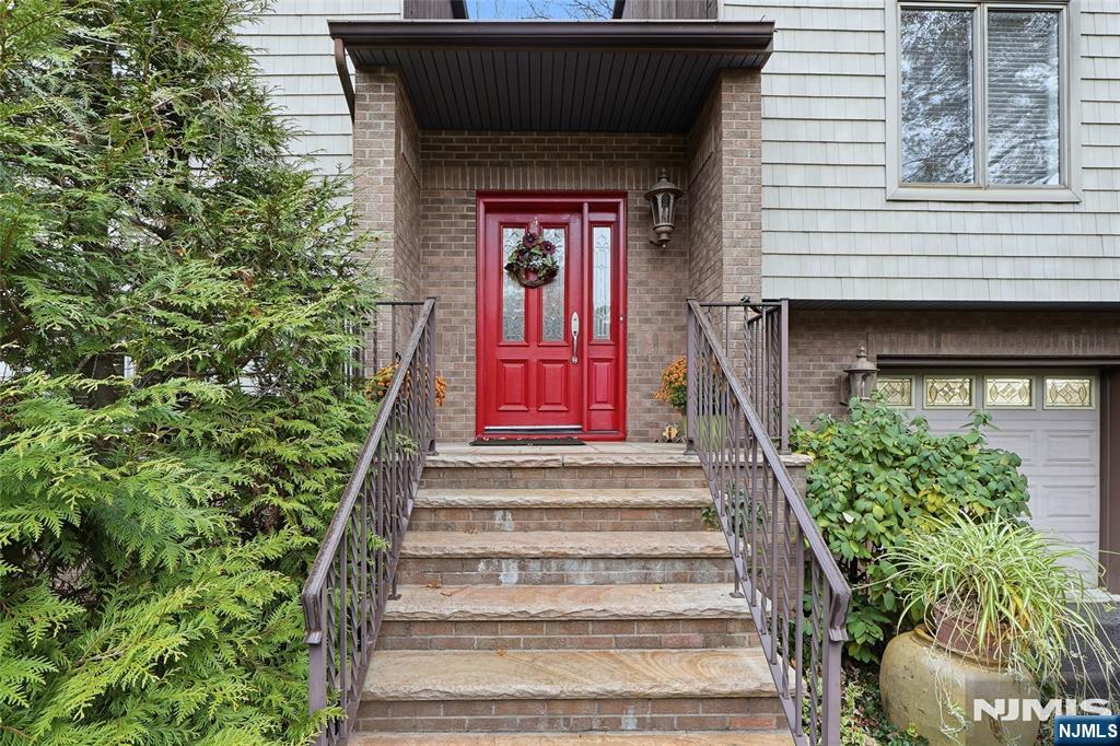 4 Lesa Lane - Photo 3