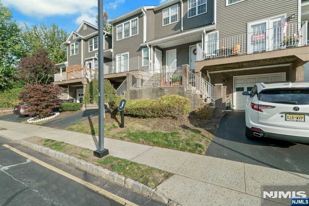 20 S Midland Avenue J3 - Photo 3