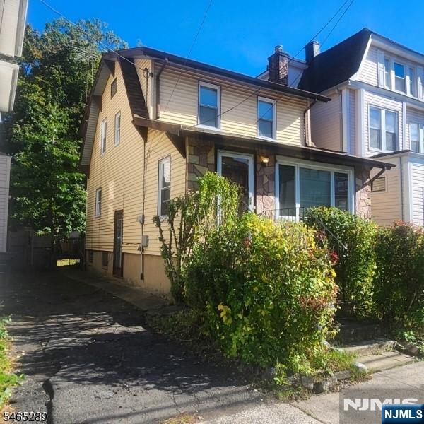 70 Saint Paul Avenue - Photo 2