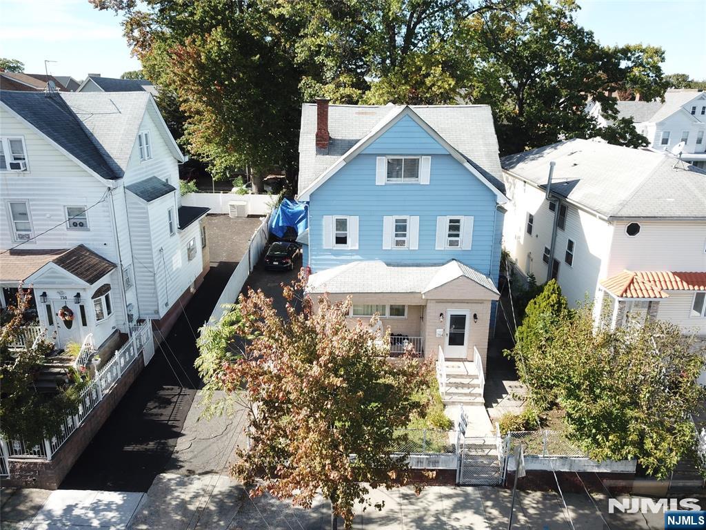 752 Highland - Photo 1