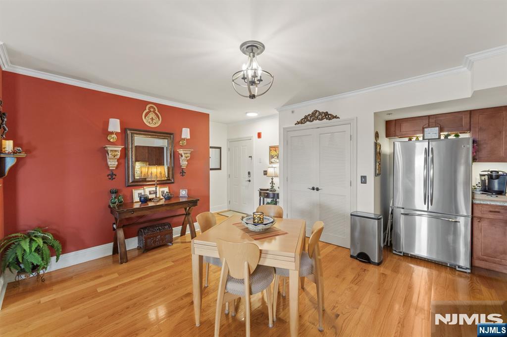 809 22nd Street 708 - Photo 2