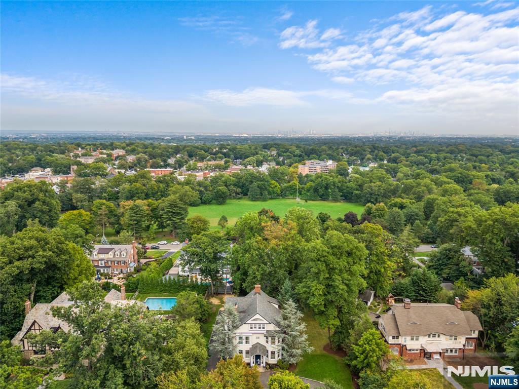 303 Upper Mountain Avenue - Photo 3