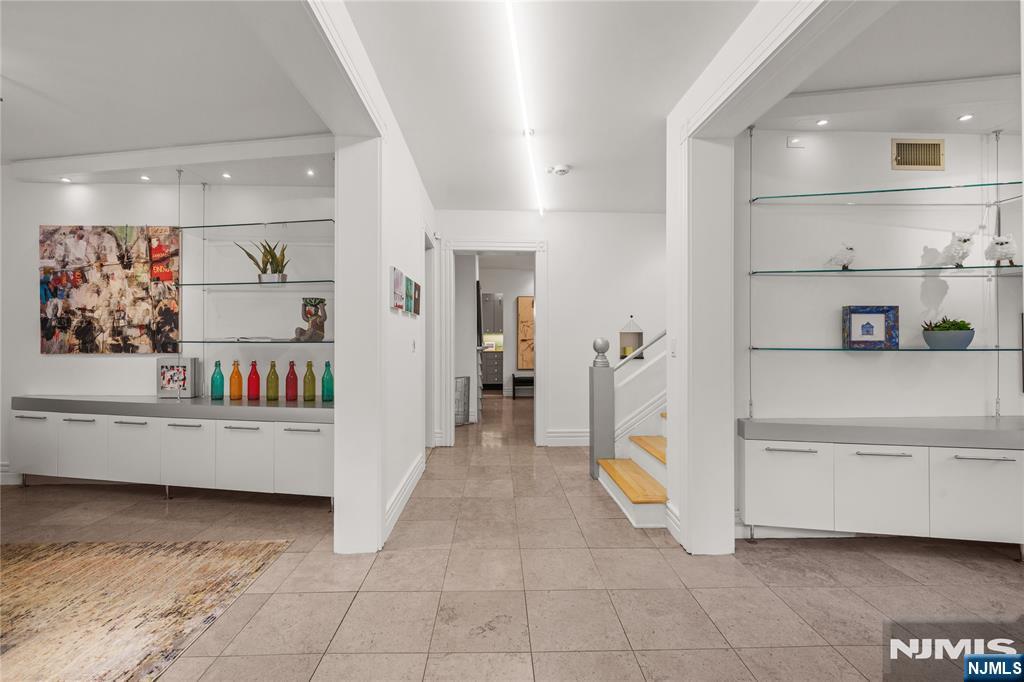 303 Upper Mountain Avenue - Photo 5