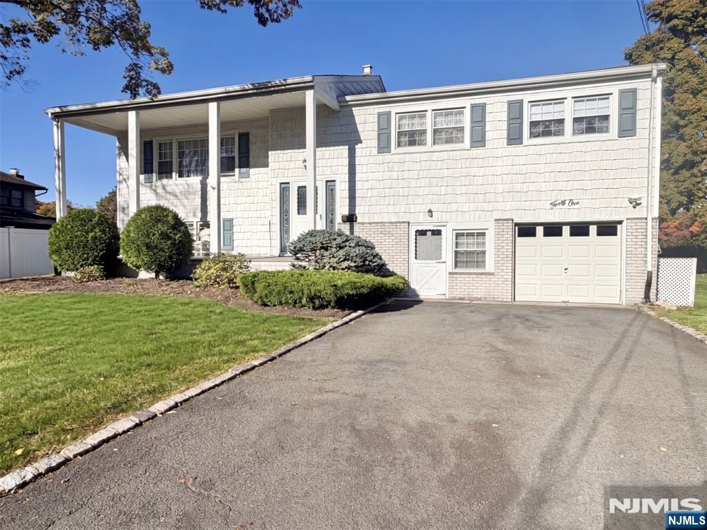 41 Mohawk Drive - Photo 1