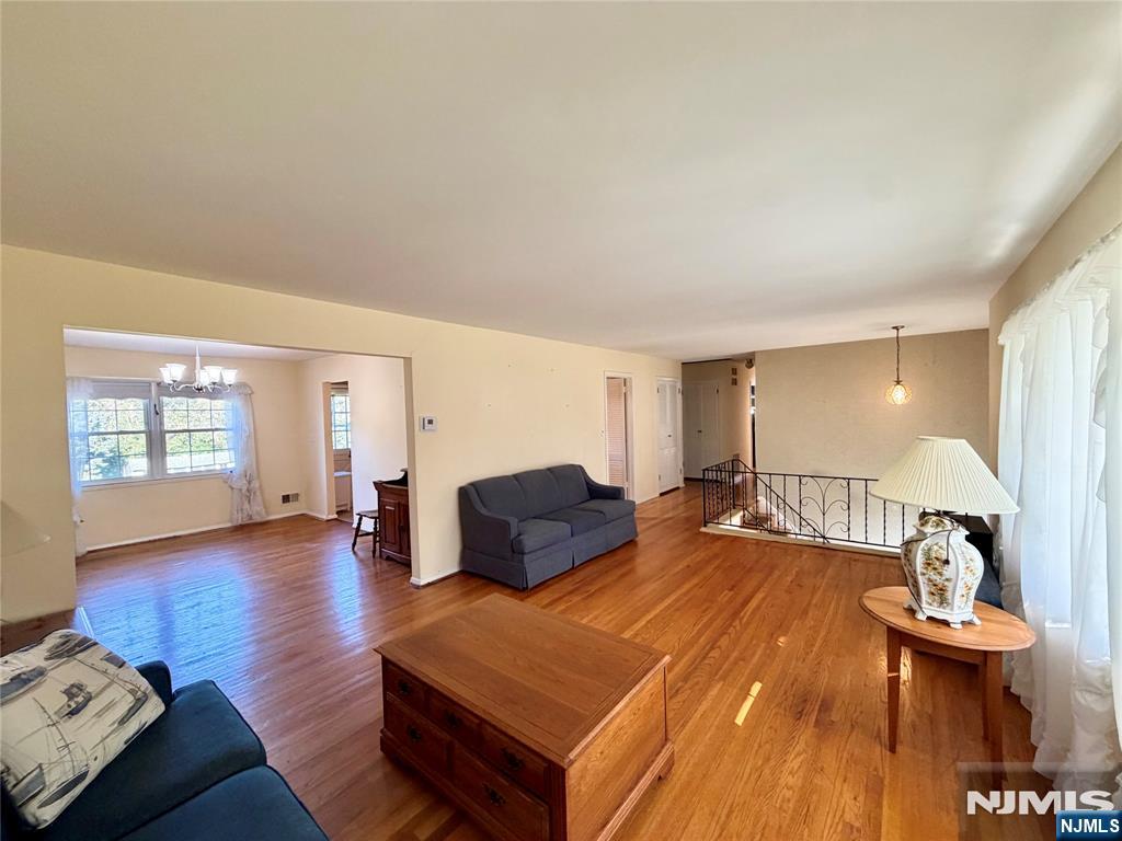 41 Mohawk Drive - Photo 2