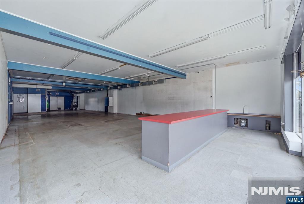 802 Van Houten Avenue - Photo 4
