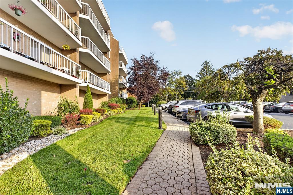38 Moonachie Road 315 - Photo 1