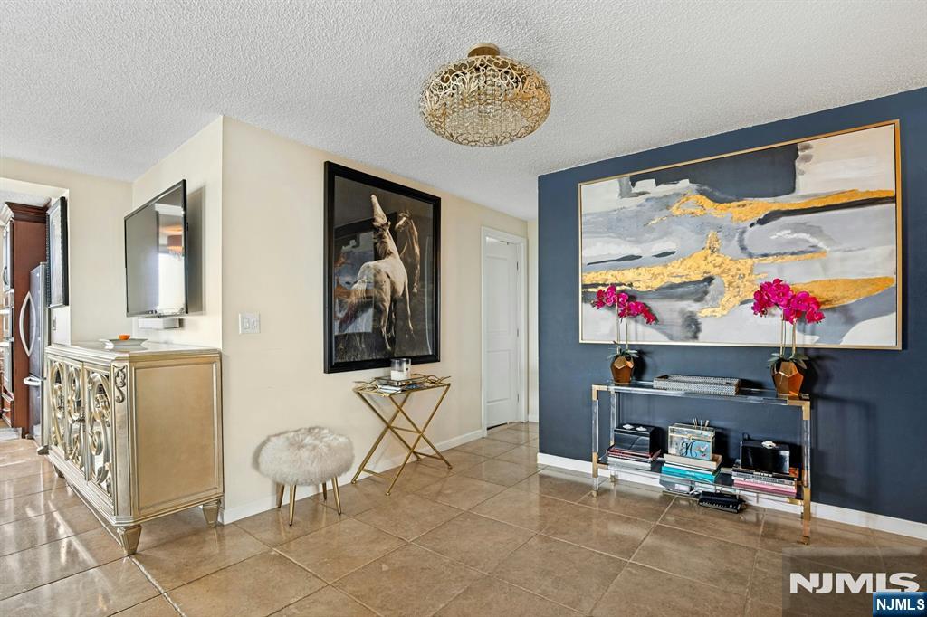 160 Overlook 4C - Photo 2