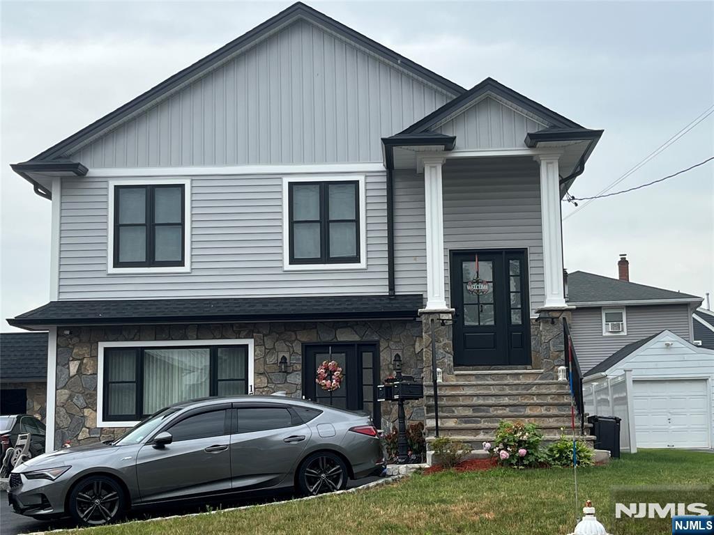 17 Martha Avenue 2 - Photo 2