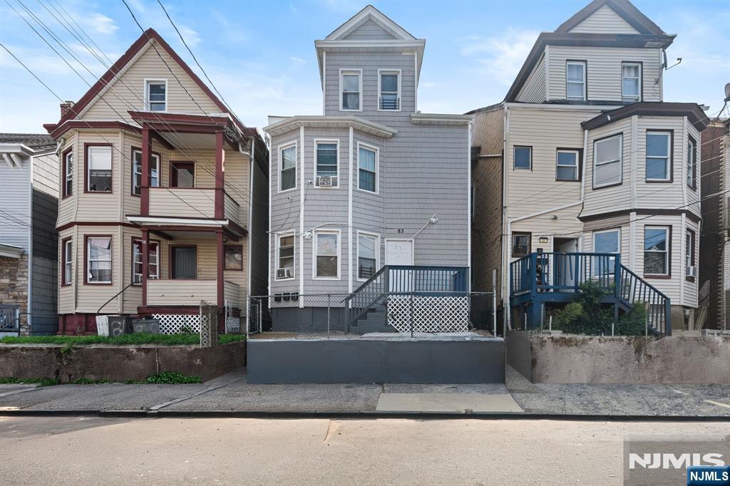 83 Mercer Street - Photo 1