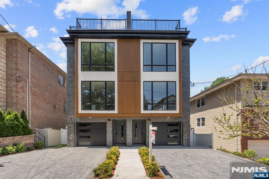 793 Inwood Terrace - Photo 1
