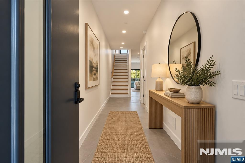 793 Inwood Terrace - Photo 2