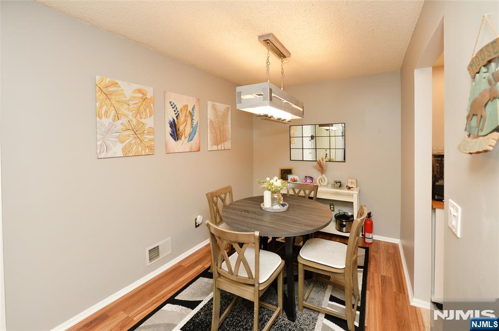 858 Juniper Way - Photo 4