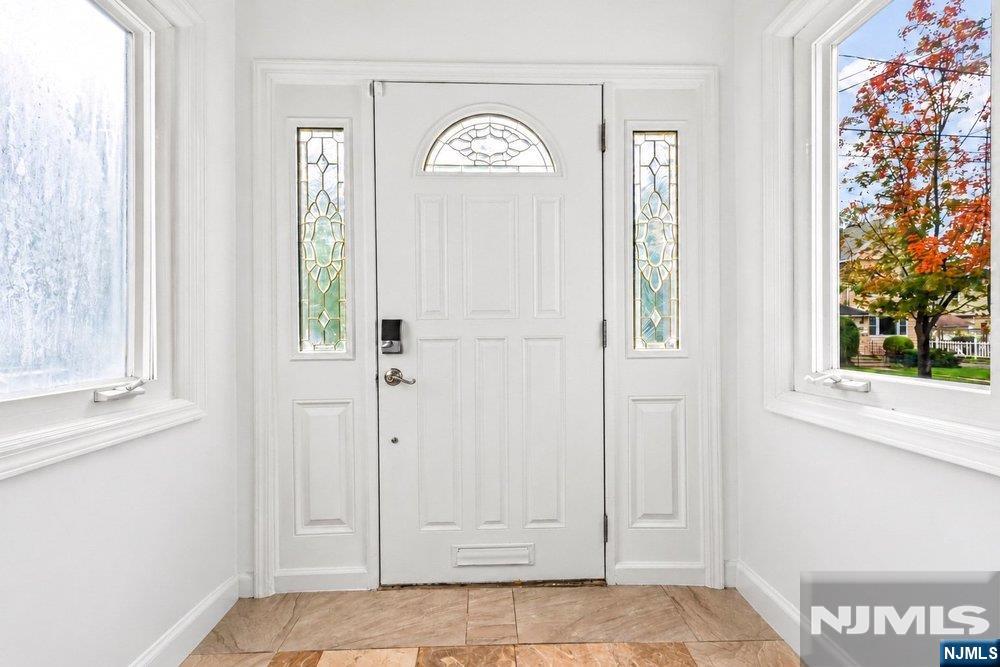 87 Grove Street - Photo 2