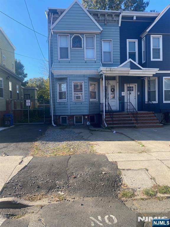 25 Boyd Avenue - Photo 1