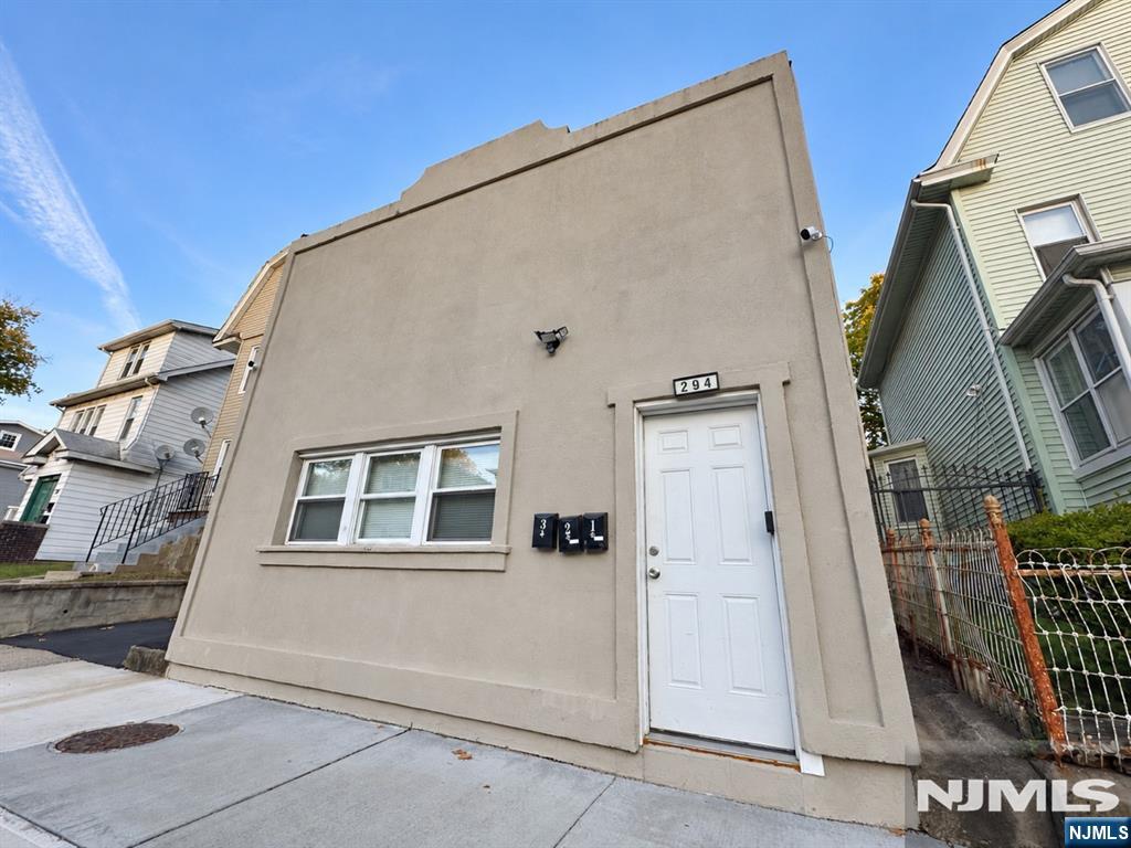294 N Park Street 2 - Photo 1