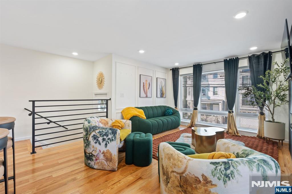 394 9th Street - Photo 4